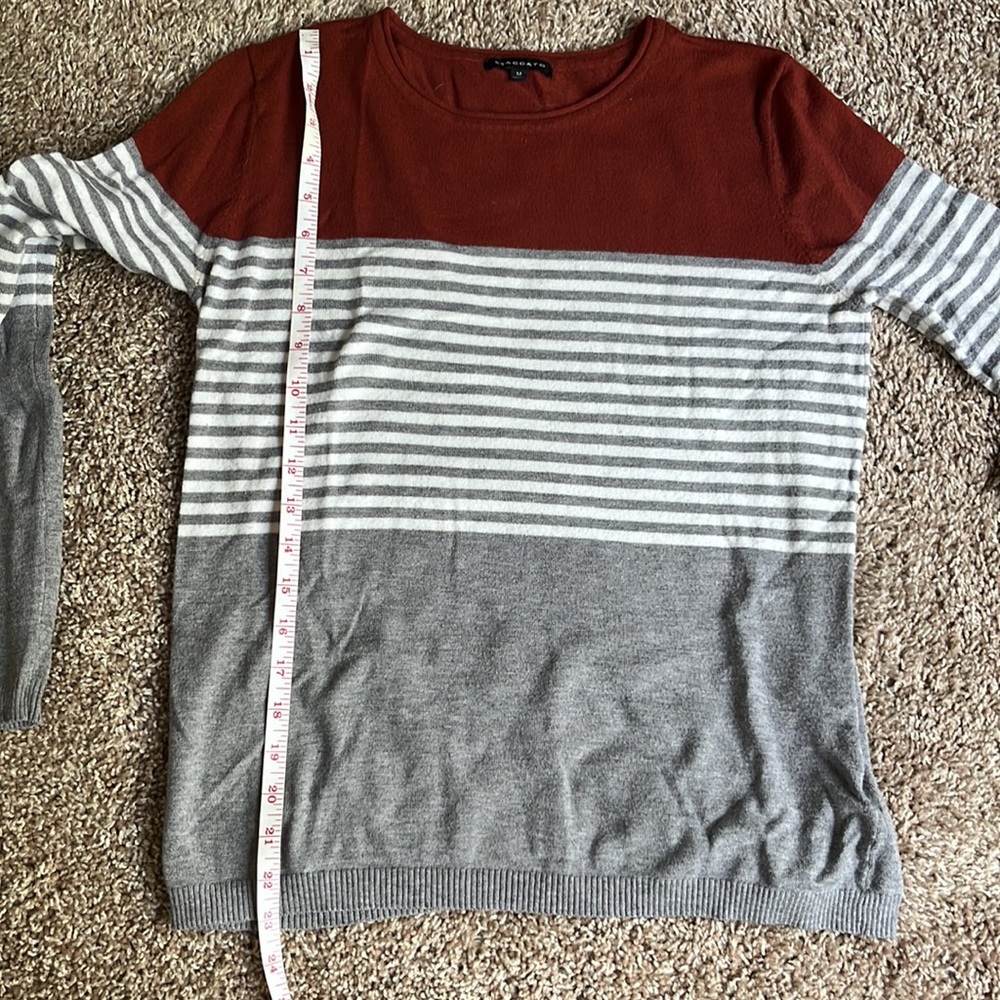 Sweater - Picture 6 of 6